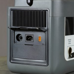 Портативная электростанция FUBAG AS 2400i (аккумулятор LiFePO4) в Уфе фото